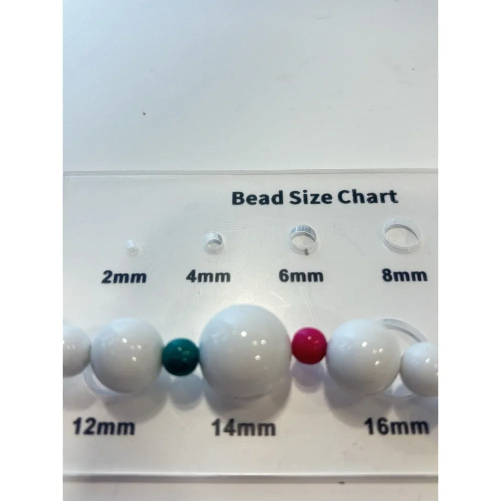 Vintage 1980's Necklace White Acrylic Bead 30